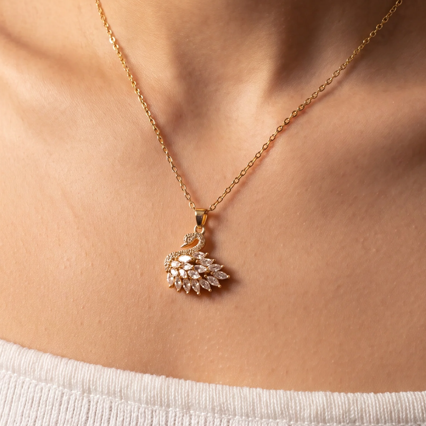 Valeria Collier Cygne Cristaux Gold